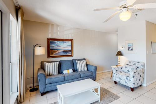 Crystal Beach Apartment | Grand Caribbean West 0311