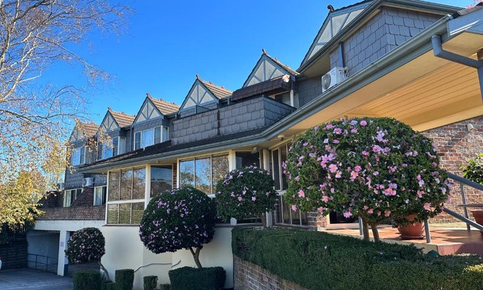 Mittagong Cabin | Grand Country Lodge Motel