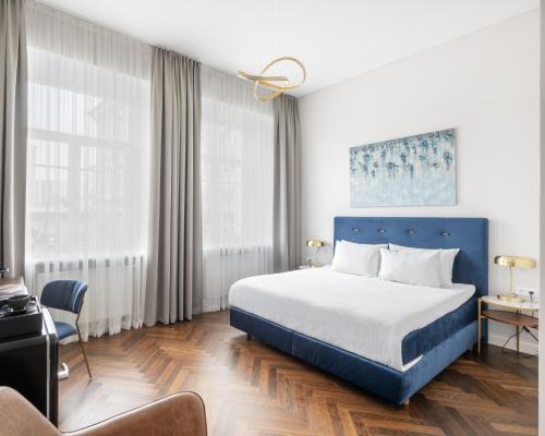 Old Town Apartment | GRAND CROWN