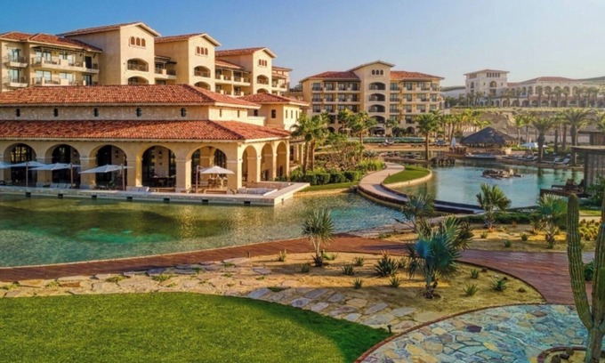 Los Cangrejos II y III Resort | Grand Deluxe Room at Dunes Pacific Resort Private Beach- Discounted Golf Pass