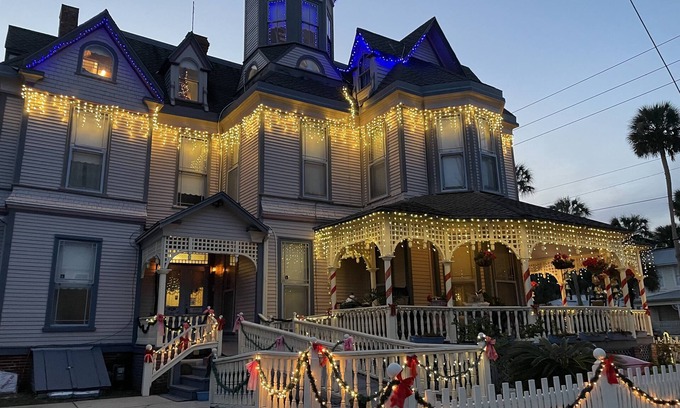Palatka Bed & Breakfast | Grand Gables Inn Bed & Breakfast