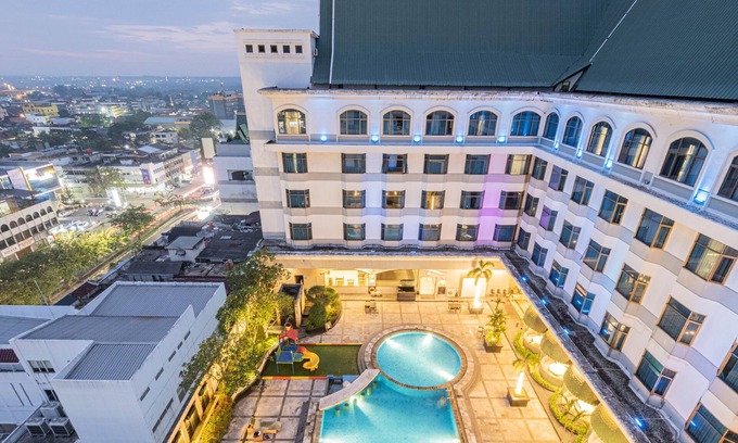 Pekanbaru Hotel | Grand Jatra Hotel Pekanbaru