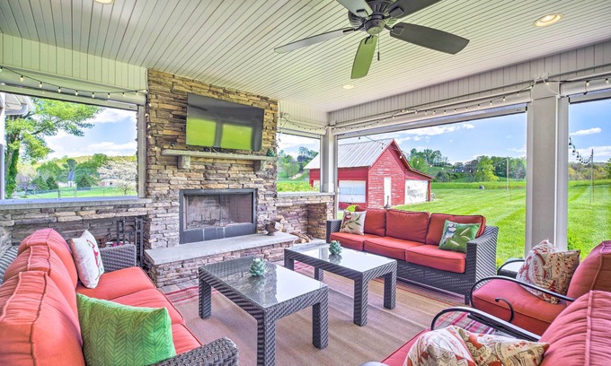 La Follette House | Grand LaFollette Home w/View + Covered Patio!