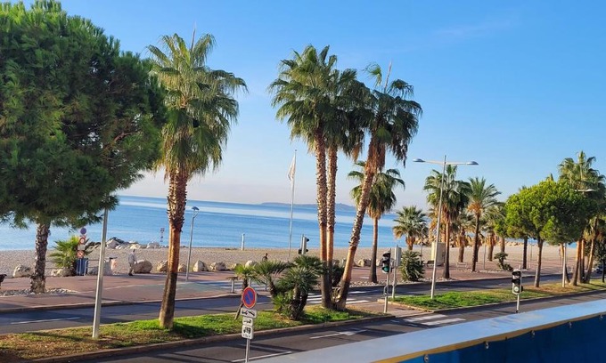 Cros-de-Cagnes Apartment | GRAND LARGE Méditerranée