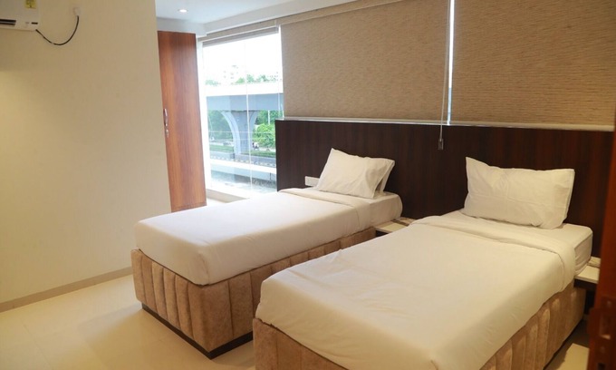 Hyderabad Hotel | GRAND MANOR SUITES