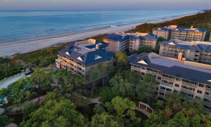 Hilton Head Island Resort | Grand Ocean view, plenty of pools, games, close to rest and shopping.