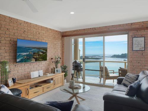 Narooma Apartment | Grand Pacific 2 Unit 4 -Omaroo - First Floor