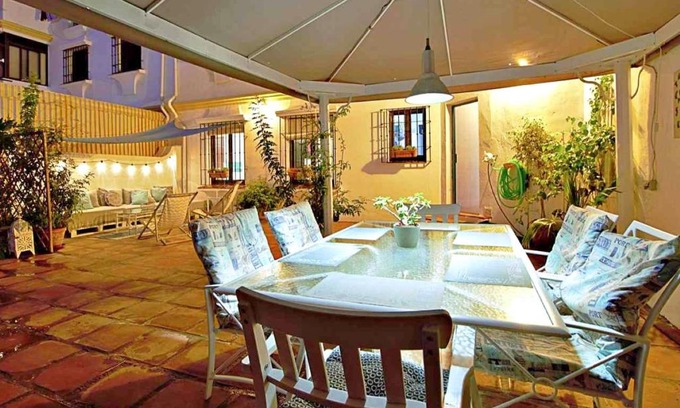 Torre del Mar Apartment | Grand patio apartment