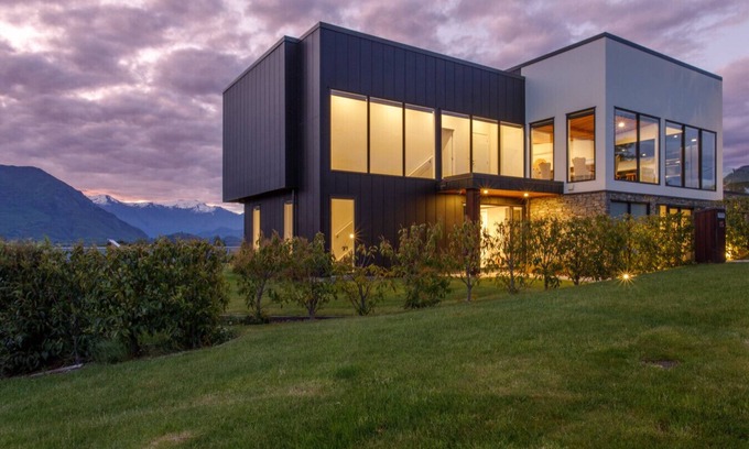 Wanaka House | Grand Peninsula Lodge