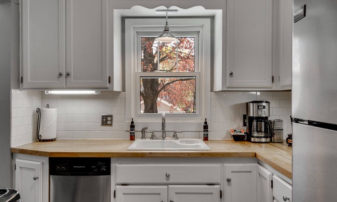 Macalester - Groveland House | Grand Residence