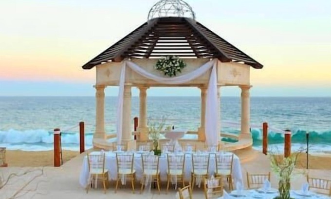 Marina Resort | Grand Solmar Land's End Resortn & Spa, Beach!