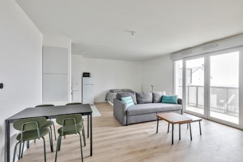 Rosny-sous-Bois Apartment | Grand studio à Rosny