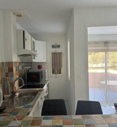 Port Rive Gauche Apartment | Grand Studio Cabine proche plage et port