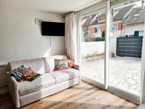 Bois-d'Arcy Apartment | Grand Studio Lumineux pour 4 personnes