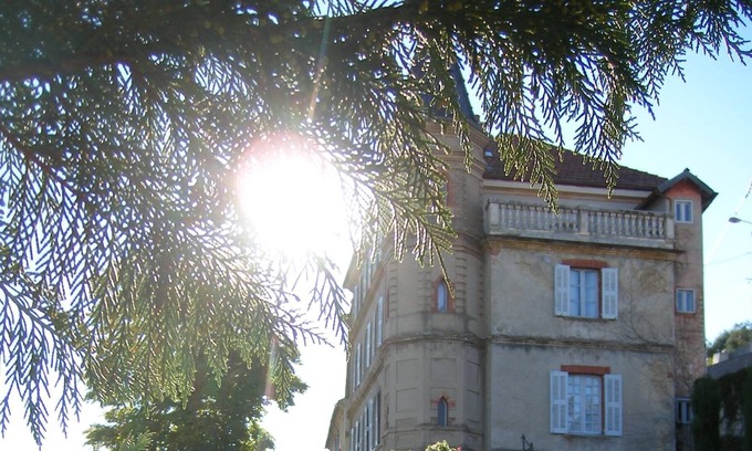 Valensole House | Grand Suite "Louise de Savoie" at the castle (capacity 4)