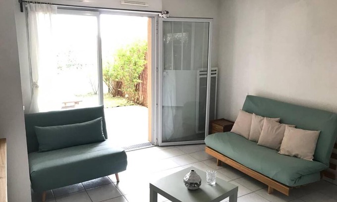Lalande-Grand Selve Apartment | Grand T1 bis avec jardin exposé plein sud et salle de sport
