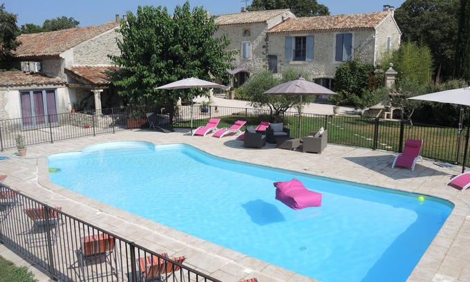 Vallerargues House | Grand Vallen - Le Mas -House-Oversized-Ensuite-Countryside view