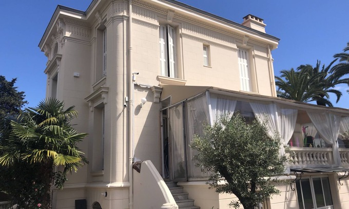 Fabron House | Grand Villa with park near the seaside