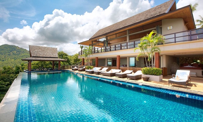 Bang Po Villa | Grand Vista