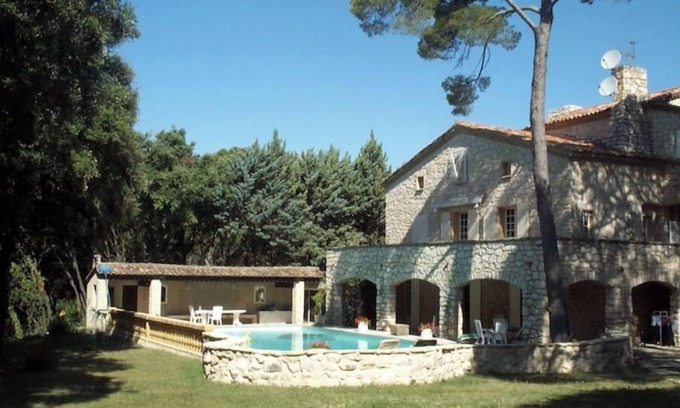 Rognes House | Grande Bastide Private swimming pool and tennis court
