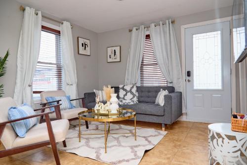 Saint-Edmond Apartment | Grande maison moderne 4 chambres - Spa Jaccuzi, Jardin & Parking gratuit - Idéale Familles et groupes