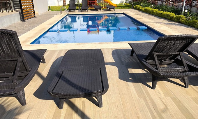 Cancun House | Grande Premium Cancun Home - Pool WiFi SmartTV Private Patio Hotel Zone Spacious