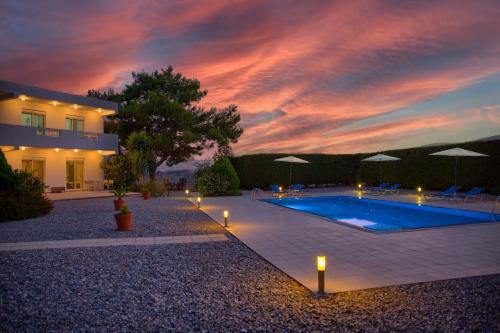 Archangelos Apartment | Grande View Haraki