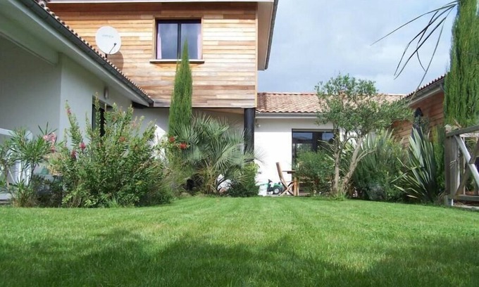 Gujan-Mestras Villa | Grande Villa 12 Personnes SUR LA Bassin D'arcachon Avec Piscine Chauffee