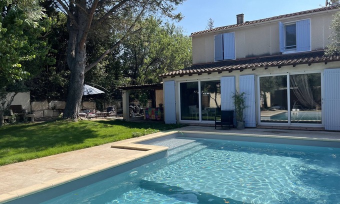 Fontvieille Villa | Grande Villa Alpilles Avec Piscine