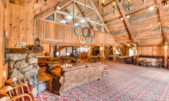 Tahoe Woods House | Granlibakken Retreat | Near Tahoe Beach!