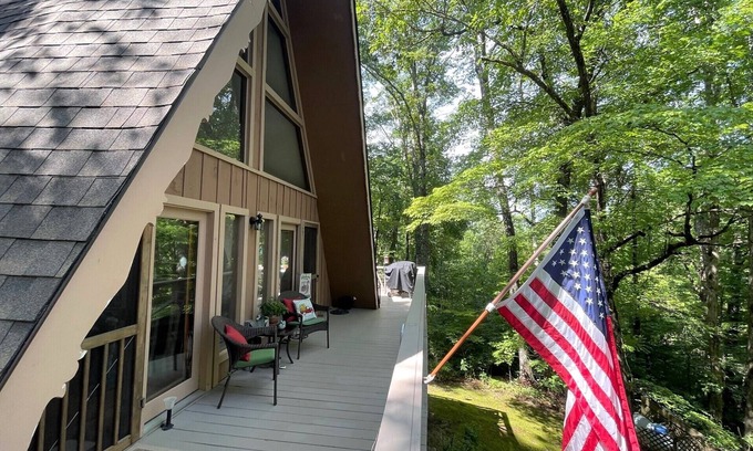 Andrews Cabin | Granny Squirrel Getaway
