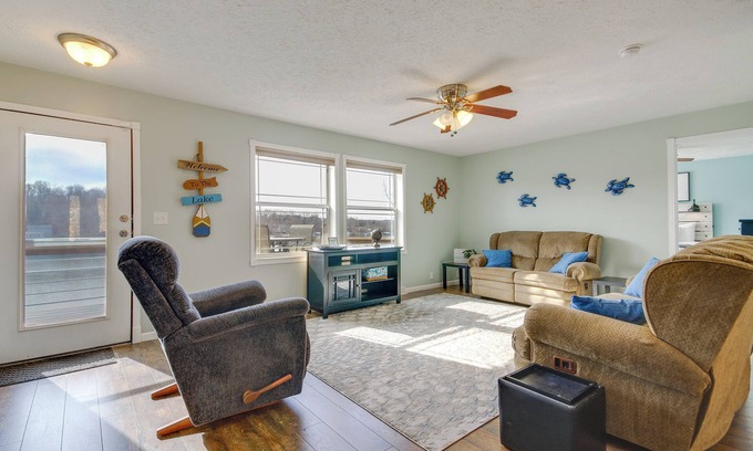 Cartwright Cove House | Gravois Mills Home: Boating Vacation!
