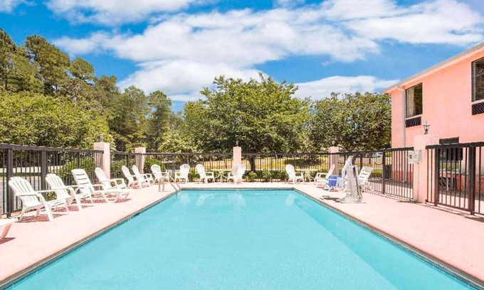 Gray Hotel | Gray Inn & Suites