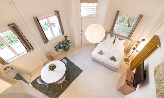 Schoeneberg Apartment | Great 1-room Loft