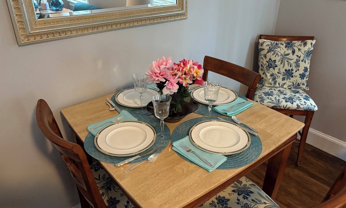 Georgetown Cottage | Great 2-bedroom, 2-bath cottage in Georgetown 2-blocks, 7-minutes to boardwalk