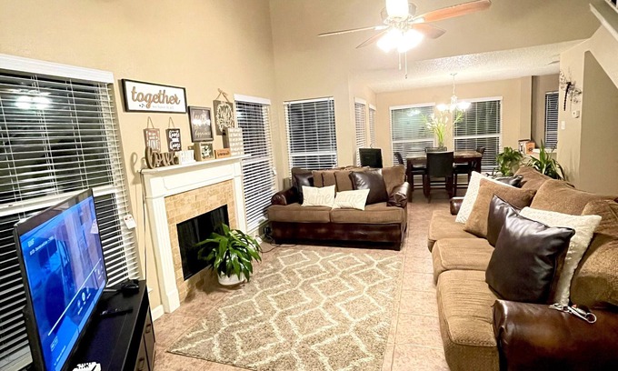 Barker House | GREAT 2 STORY 3BEDROOM FAMILY HOME