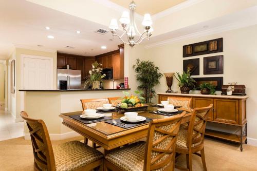 Reunion Apartment | Great 3 Bedroom Vacation Apartment with Balcony at Reunion Resort RE1356