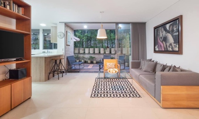 Lalinde Apartment | Great apt w/ 2 terraces, pool, gym & working area