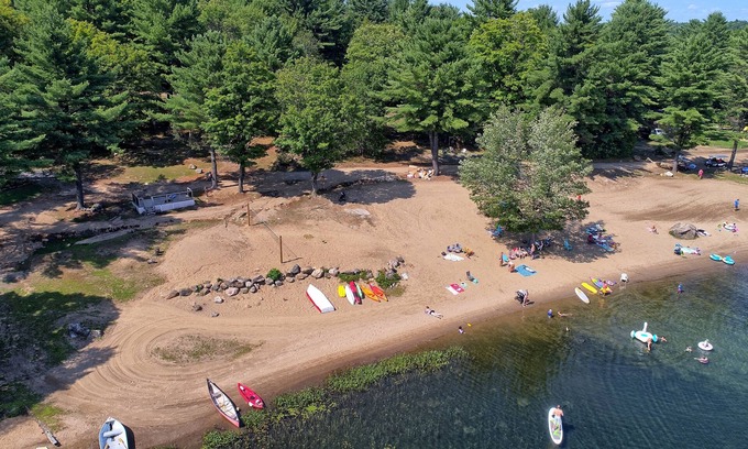 Bracebridge House | Great Blue Resort Bonnie Lake Resort