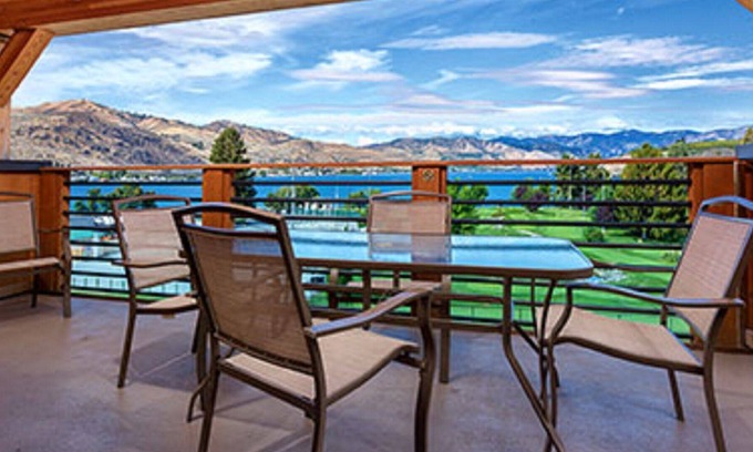 Chelan Resort | Great choice ... You will be back !