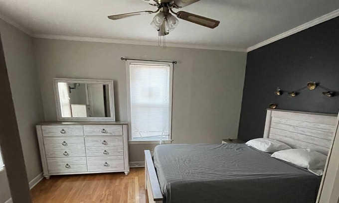 Norwood House | Great Cozy Peaceful 3 Bedroom Home
