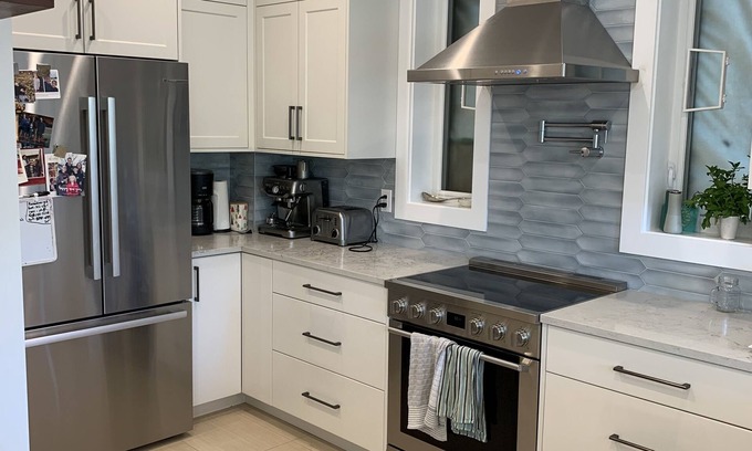 Grandview-Woodland House | Great Family Home, Central Location