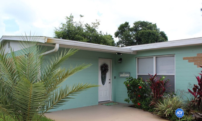 Holly Hill House | Great Family Vacation Home with private pool