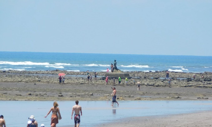 Esterillos Oeste House | GREAT FOR COUPLES & SNOWBIRDS - LOVELY HOME -nINCREDIBLE BEACH - POOL - PATIO n