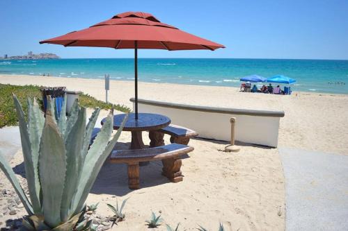 Puerto Penasco House | Great for Families 5 Bedroom on Sandy Beach