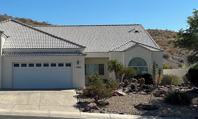 Bullhead City House | Great for families. Den is 4th bedroom with full bunk beds. Gated Community