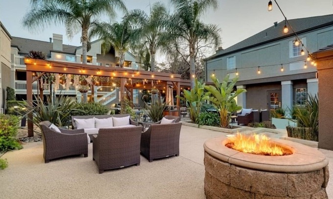 Sunnyvale Hotel | Great Games at Twin Creeks Sports Complex! Pets Allowed, Swimming Pool!