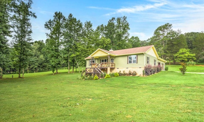 Kingston House | Great get away for relaxation at The Overlook