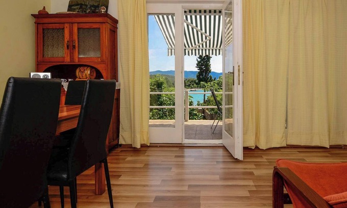 Loviste House | Great Holiday Home in the idyllic bay.
