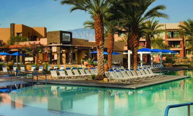 Palm Desert Villa | Great HomeBase for Coachella Festival-Sleeps 8 in Luxury 2BR 2Bath Villa